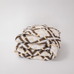 Зимна олекотена завивка за спалня Жасмин 200/210 см.